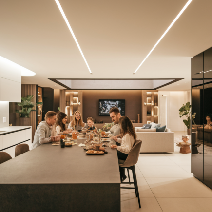 La tendance des cuisines ouvertes : avantages et inconvénients pour les familles modernes