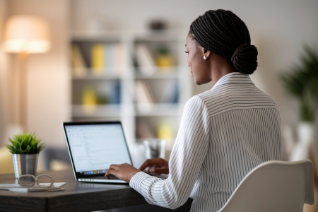 Success stories de mères célibataires dans l'entrepreneuriat digital : leurs parcours inspirants